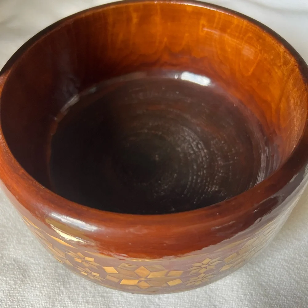 Vintage wooden folk art bowl - Picture 2 of 11